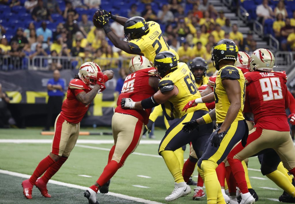 Morgan Ellison #27 of the San Antonio Brahmas crosses the goal line for a touchdown during the second quarter of the game against the Birmingham Stallions at the Alamodome on May 25, 2024 in San Antonio, Texas. (Photo by Ronald Cortes/UFL/Getty Images)